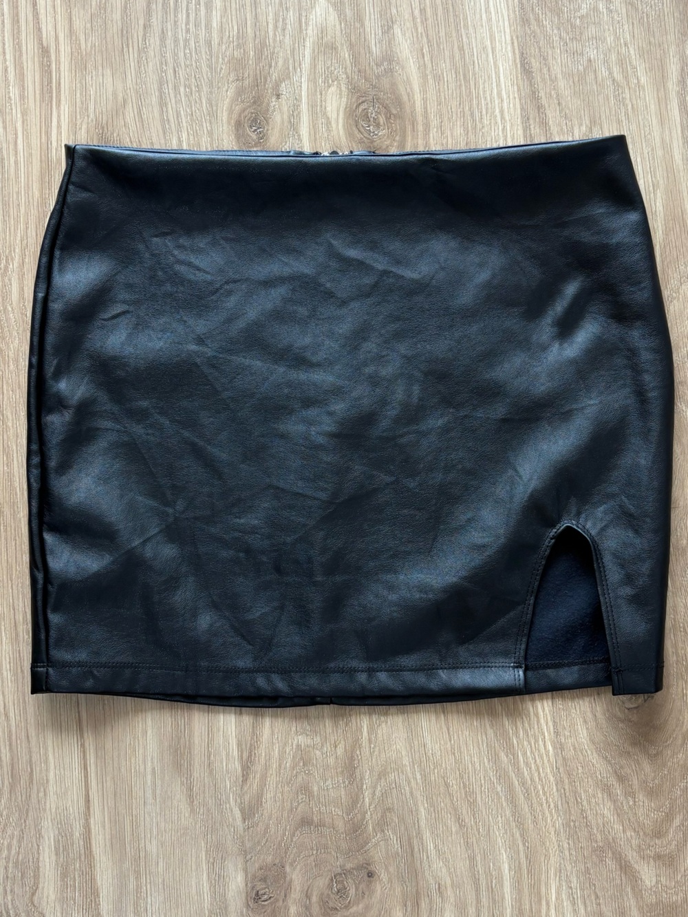 Tic Toc Black Faux Leather Mini Skirt Size Medium